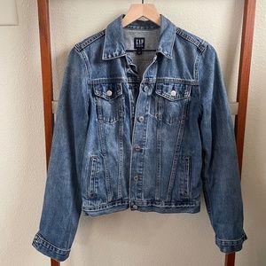 Classic Gap Denim Jacket Size Small